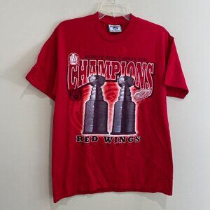 Vintage 1998 Stanley Cup Detroit Red Wings Back 2 Back Champs  T-Shirt Sz M
